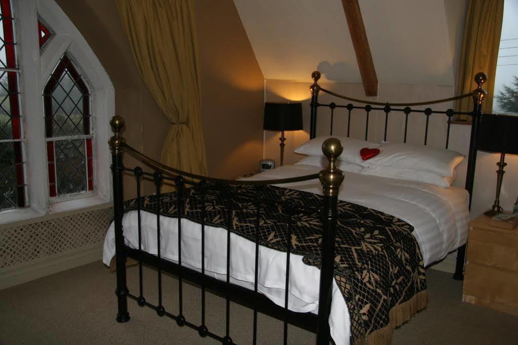 The Belfry, Restaurant And Rooms Yarcombe Extérieur photo